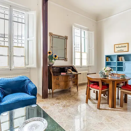 דירה Bright With Private Garden And Balcony פירנצה